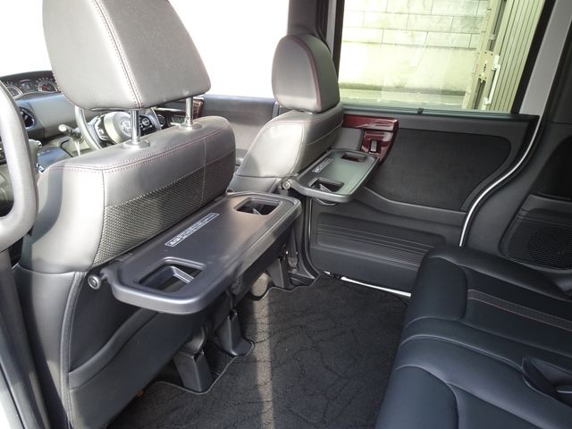Honda N BOX 2021-02 23449-17