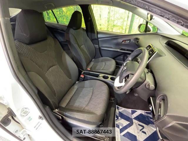 Toyota PRIUS 2016-08 281897-8