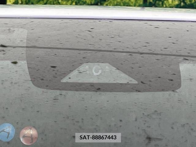 Toyota PRIUS 2016-08 281897-6