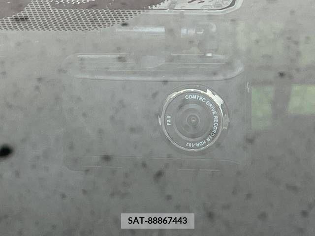 Toyota PRIUS 2016-08 281897-5