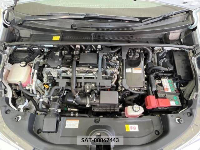 Toyota PRIUS 2016-08 281897-18