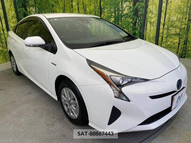 Toyota PRIUS 2016-08 281897-16