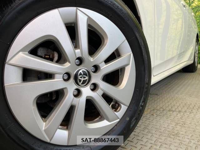 Toyota PRIUS 2016-08 281897-13