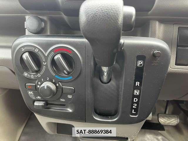 Suzuki EVERY 2020-08 382114-4