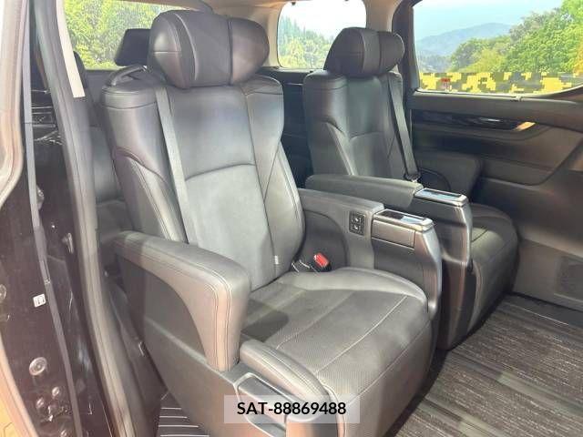 Toyota ALPHARD 2022-10 355529-9