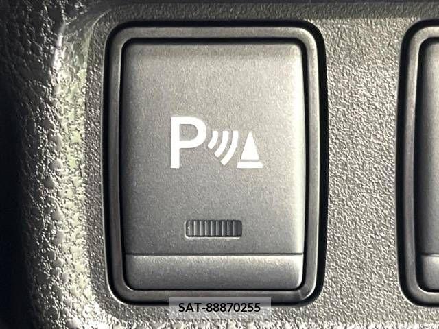 Nissan NOTE 2019-04 348906-6