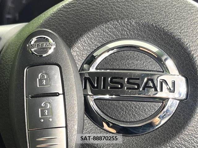 Nissan NOTE 2019-04 348906-5