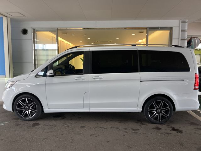 Mercedes Benz V-CLASS 2022-11 12669-2