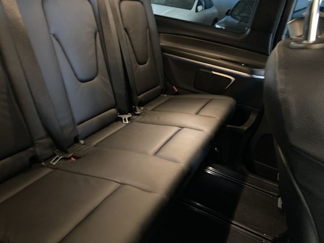 Mercedes Benz V-CLASS 2022-11 12669-14