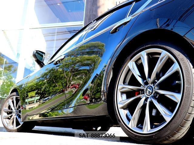 Lexus IS 2021-01 334425-10