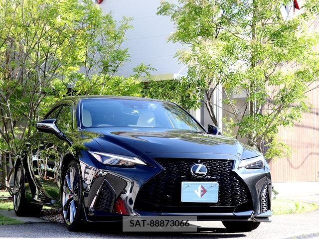 Lexus IS 2021-01 334425-6