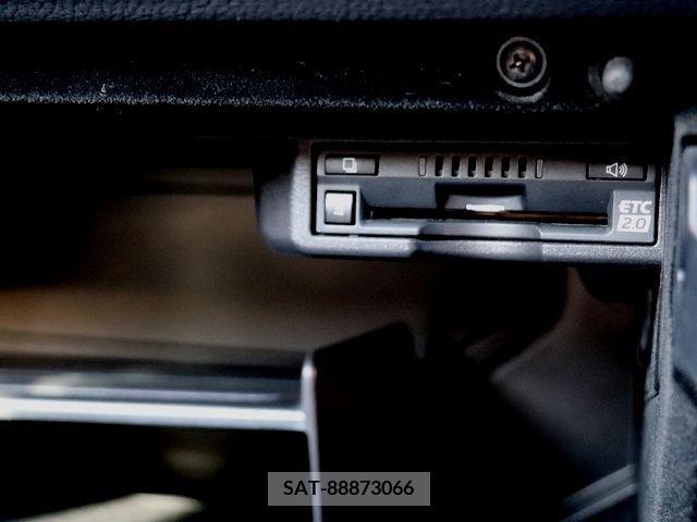 Lexus IS 2021-01 334425-21