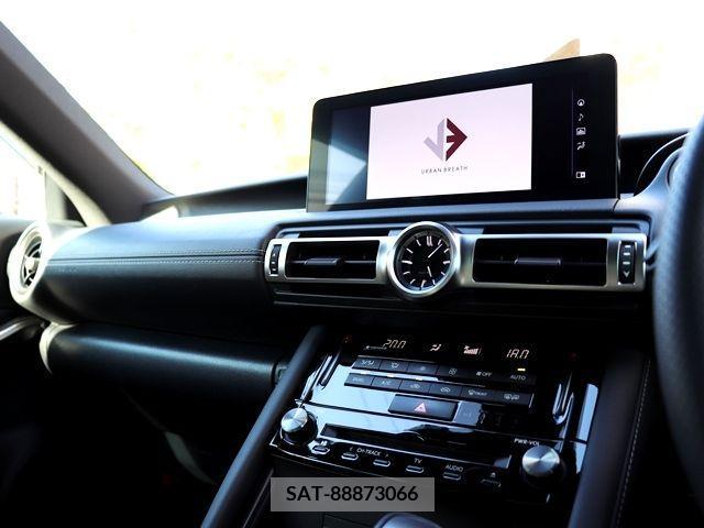 Lexus IS 2021-01 334425-18