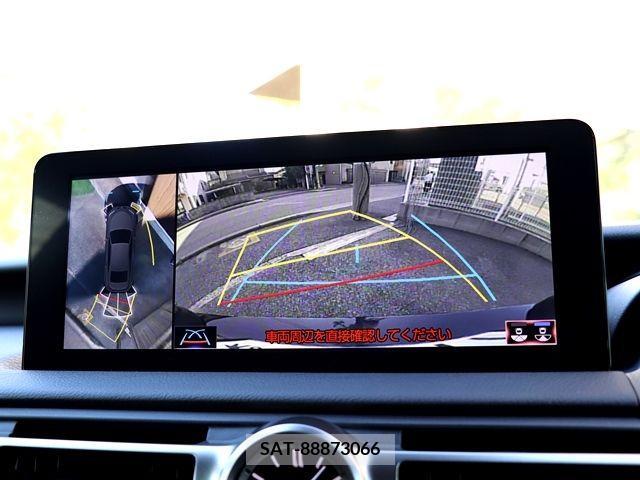 Lexus IS 2021-01 334425-17