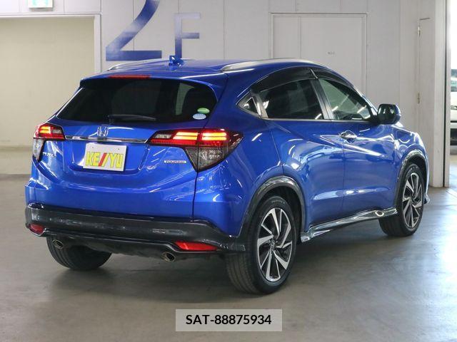 Honda VEZEL 2019-01 215882-1