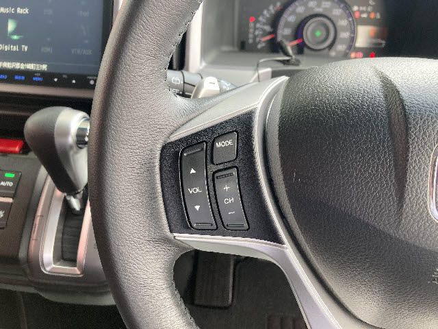 Honda e 2015-03 11952-8