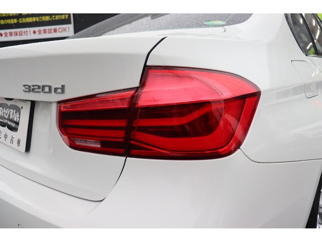 Bmw 3 SERIES 2018-01 185584-22