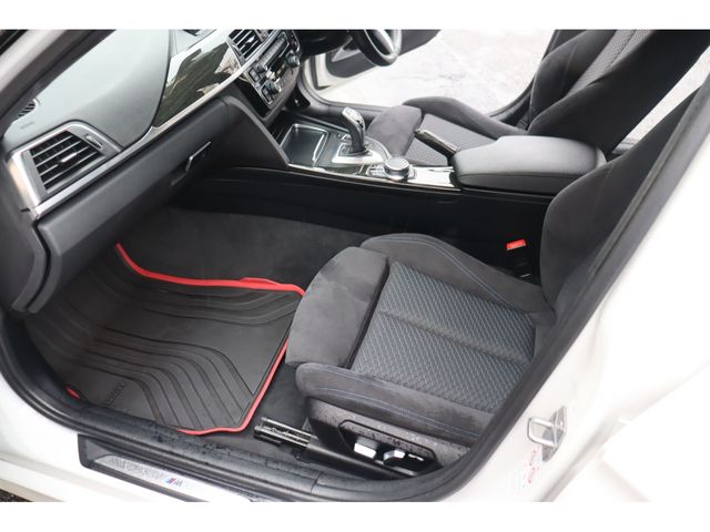 Bmw 3 SERIES 2018-01 185584-5