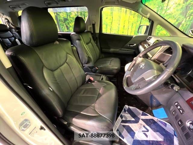 Toyota ALPHARD 2012-03 355589-7