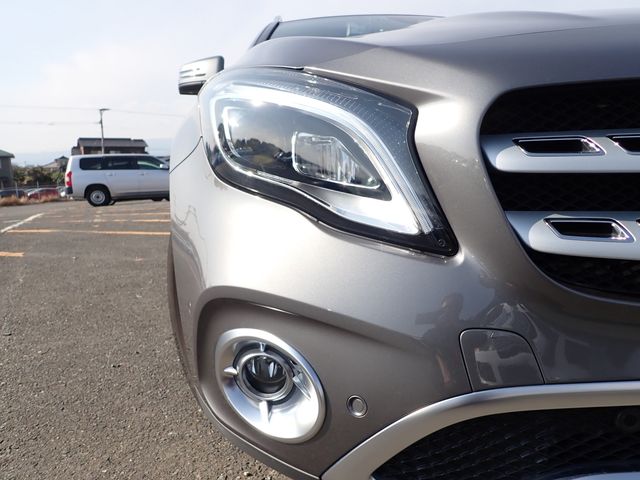 Mercedes Benz GLA-CLASS 2017-12 185998-21