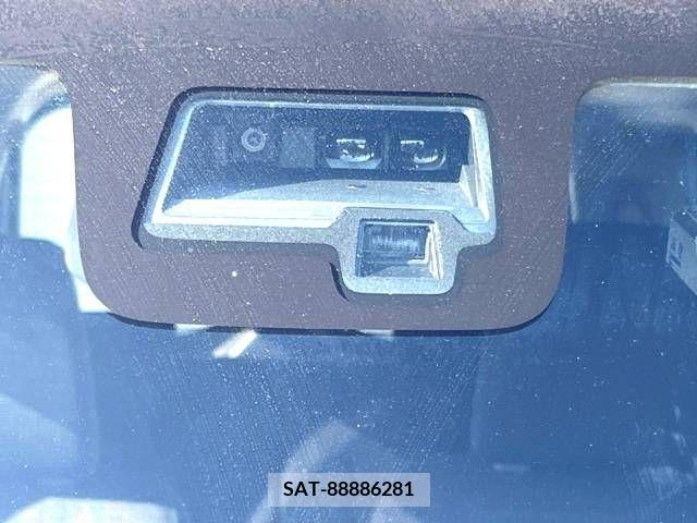 Suzuki SPACIA 2018-10 256636-4
