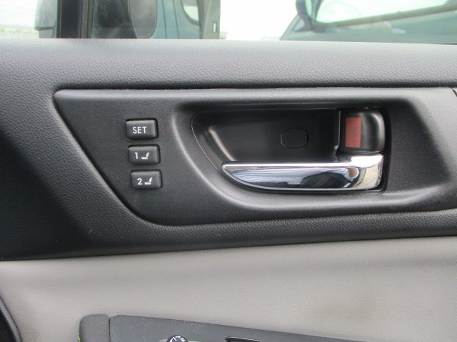 Subaru OUTBACK 2017-08 11723-18