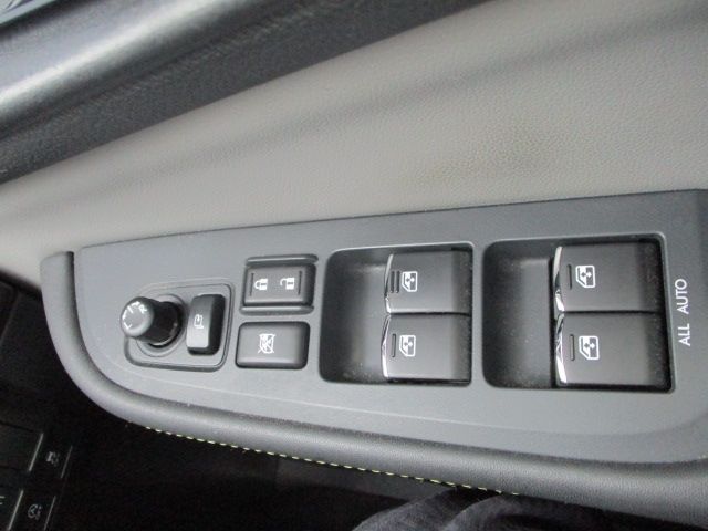 Subaru OUTBACK 2017-08 11723-19