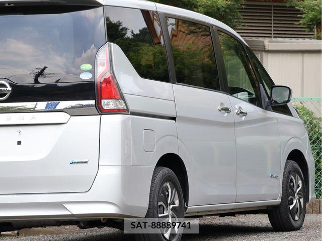 Nissan SERENA 2018-06 384666-27
