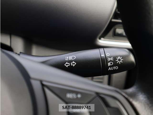 Nissan SERENA 2018-06 384666-7