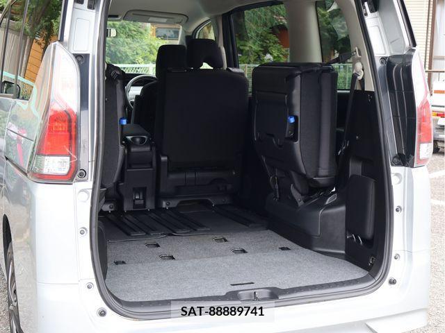 Nissan SERENA 2018-06 384666-18