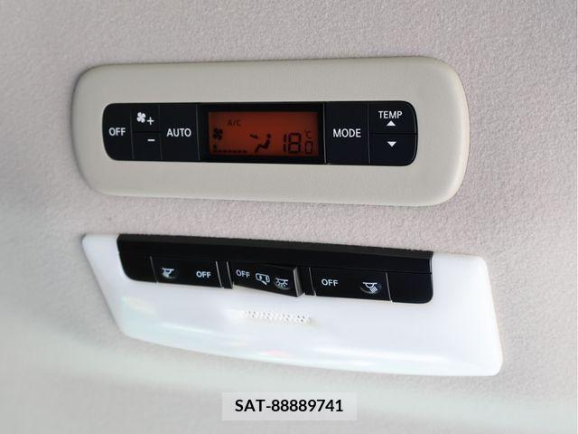 Nissan SERENA 2018-06 384666-14