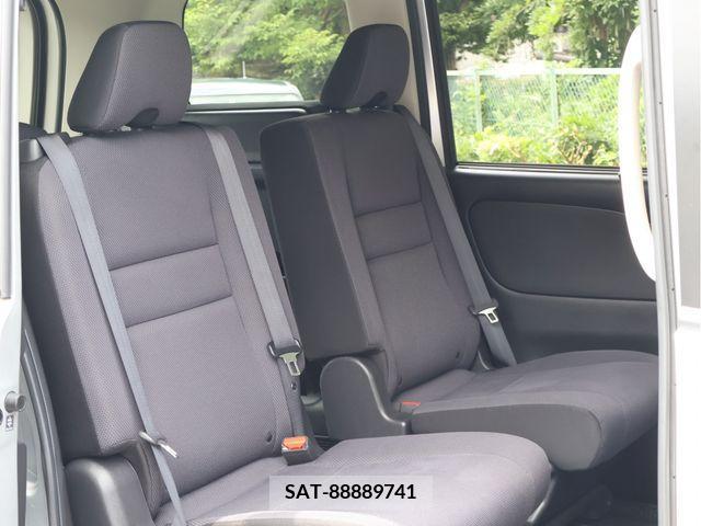 Nissan SERENA 2018-06 384666-16