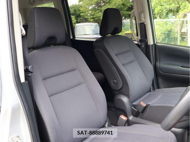 Nissan SERENA 2018-06 384666-11