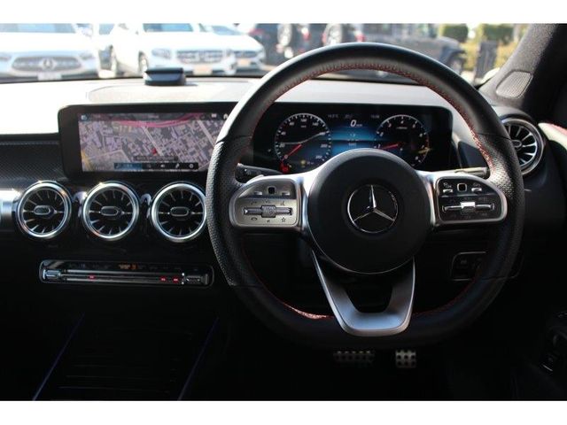 Mercedes Benz GLB-CLASS 2021-07 3001-22