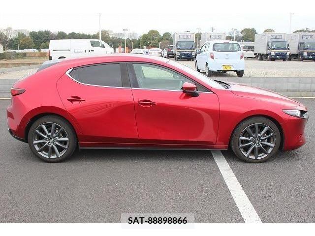 Mazda MAZDA3 2019-08 213018-8