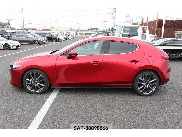 Mazda MAZDA3 2019-08 213018-6