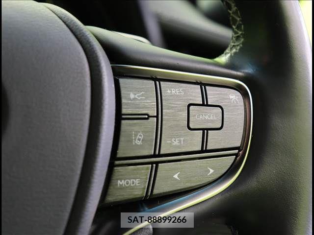 Lexus LS 2018-02 275516-9
