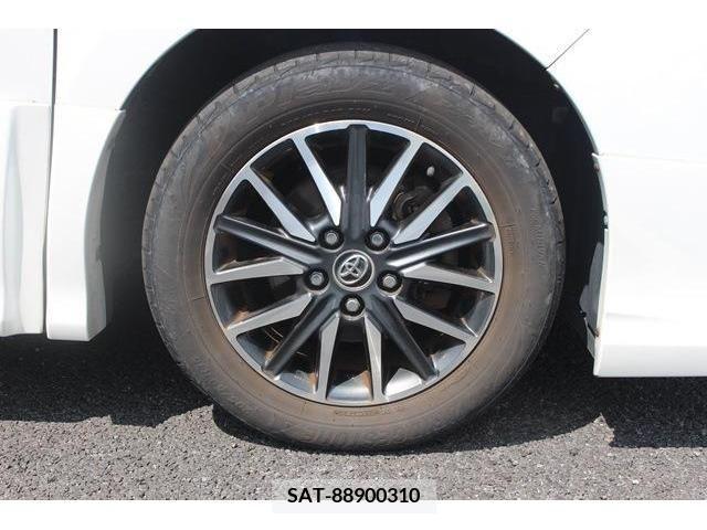 Toyota VOXY 2014-07 351953-10