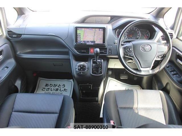 Toyota VOXY 2014-07 351953-13