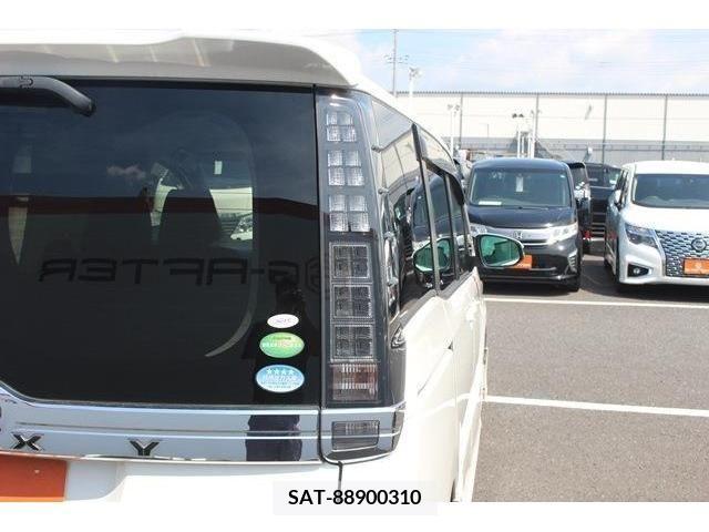 Toyota VOXY 2014-07 351953-12