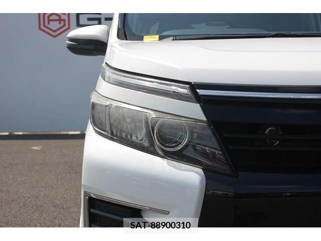 Toyota VOXY 2014-07 351953-11