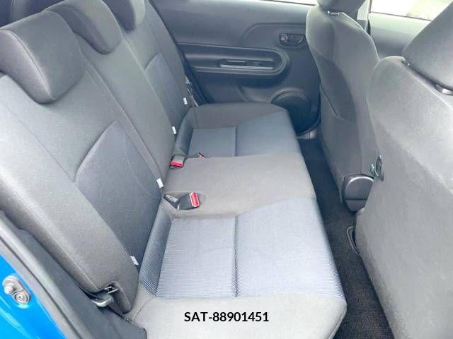 Toyota AQUA 2015-12 351418-8