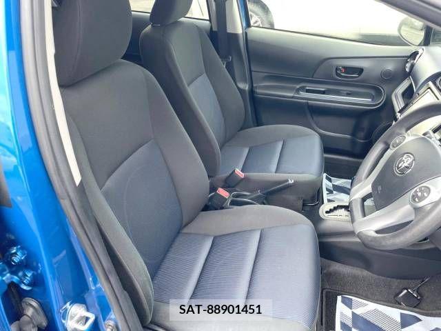 Toyota AQUA 2015-12 351418-7