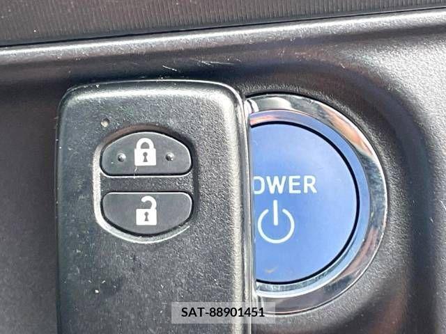 Toyota AQUA 2015-12 351418-6