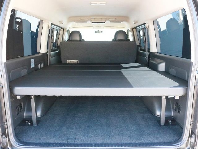 Toyota HIACE VAN 2017-04 2317-10