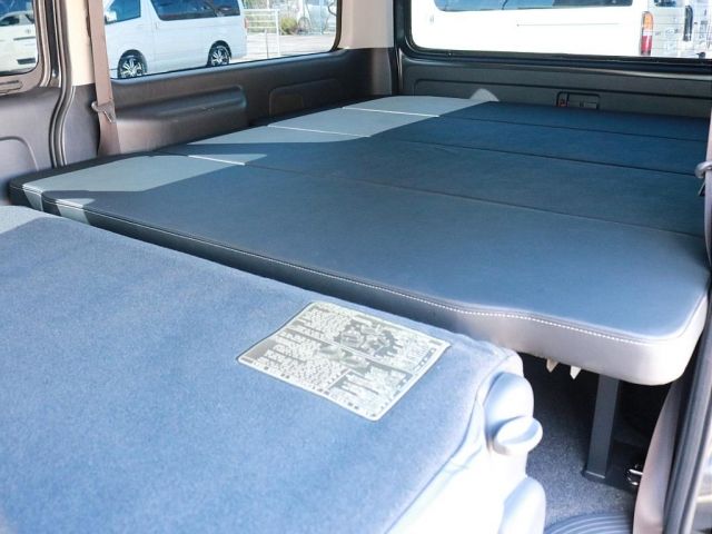 Toyota HIACE VAN 2017-04 2317-14
