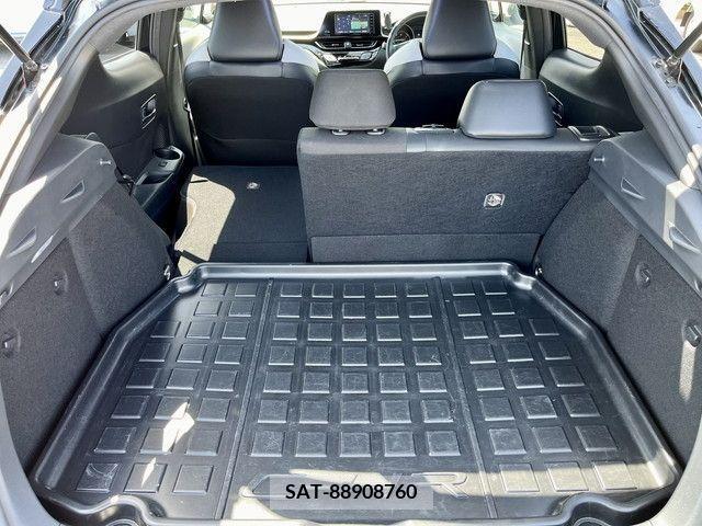 Toyota C-HR 2019-07 228939-10