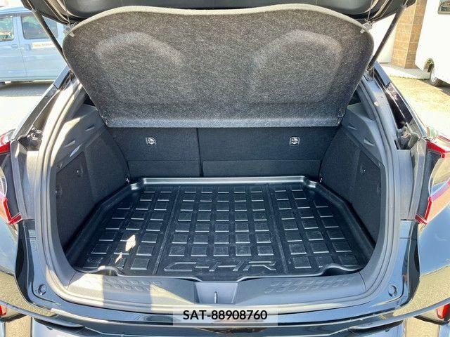 Toyota C-HR 2019-07 228939-9