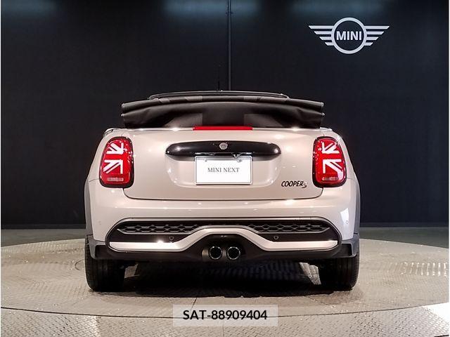 Bmw MINI 2021-06 333005-4
