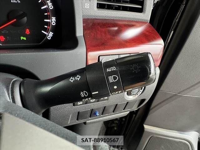 Toyota VELLFIRE 2009-10 377772-27